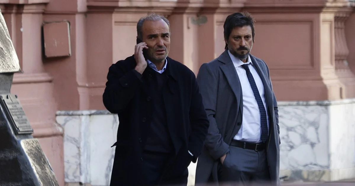 Karina asume el liderazgo del bloque de senadores, un cambio clave en la política local.