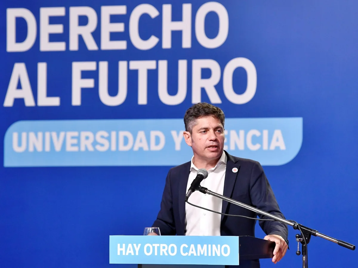 Kicillof enfrenta resistencia interna en el peronismo, afectando su futuro político