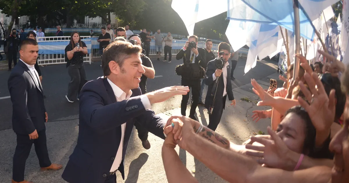 Kicillof se prepara para 2027: cuatro estrategias clave para ampliar su influencia en la región