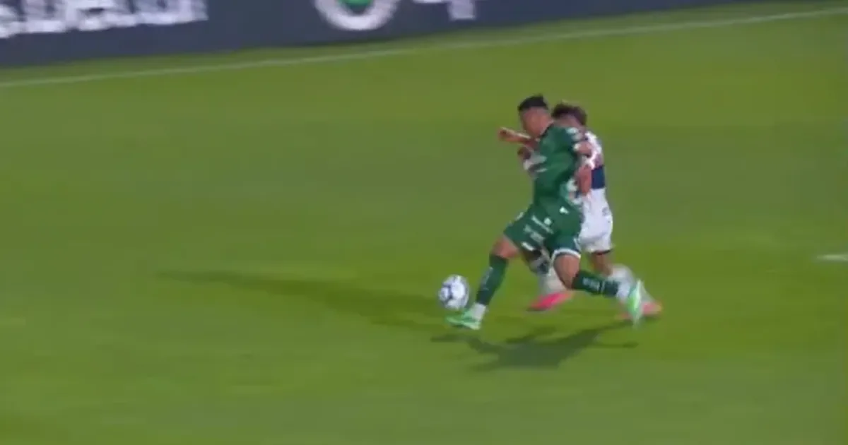 La anulación del gol de Gimnasia genera indignación entre los hinchas en La Plata