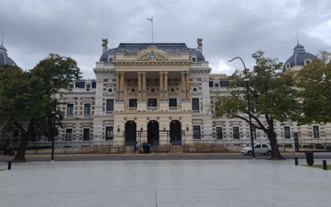 La Cámpora moviliza a la comunidad de Ensenada contra la re-reelección de intendentes