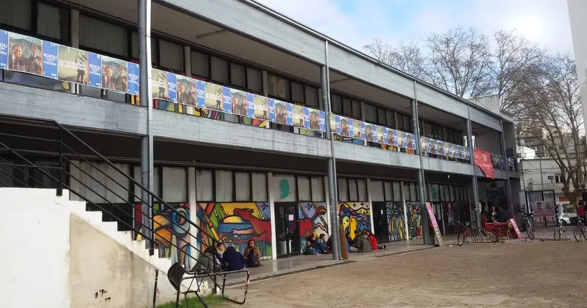 La comunidad de la Facultad de Artes de la UNLP llora la pérdida de un destacado docente y artista