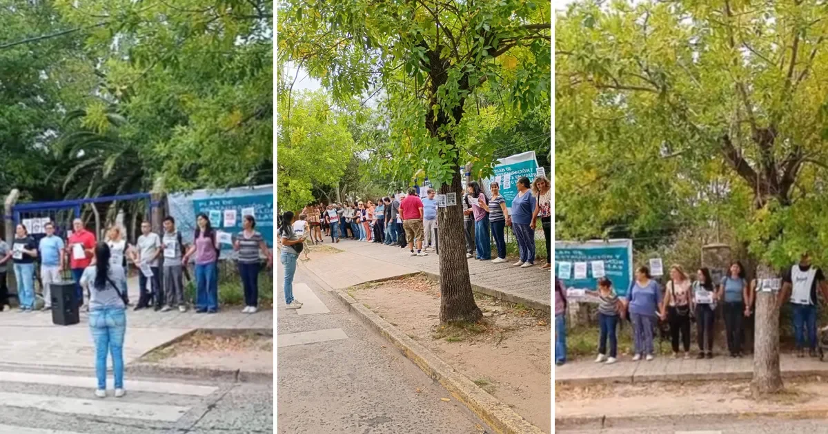 La comunidad educativa de Gonnet se moviliza para defender la Media N° 12 ante el cierre de cursos