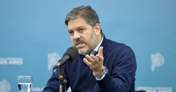 La economía argentina atraviesa una crisis profunda que afecta a todos los sectores en La Plata.
