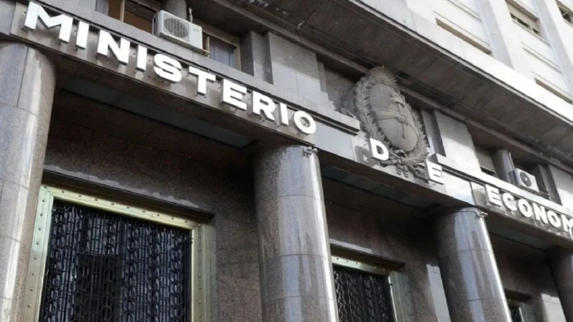 La economía de Ensenada se siente afectada por la incertidumbre nacional y local