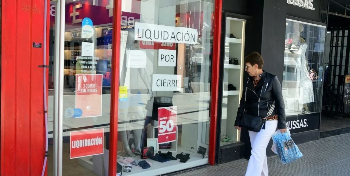 La economía de La Plata enfrenta estancamiento y desigualdades en diferentes sectores.