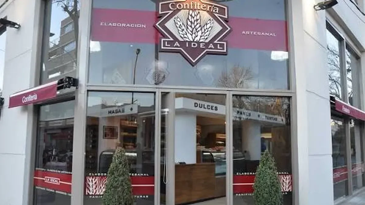 La Ideal reabre sus puertas en medio de la incertidumbre tras la muerte por salmonella en La Plata.