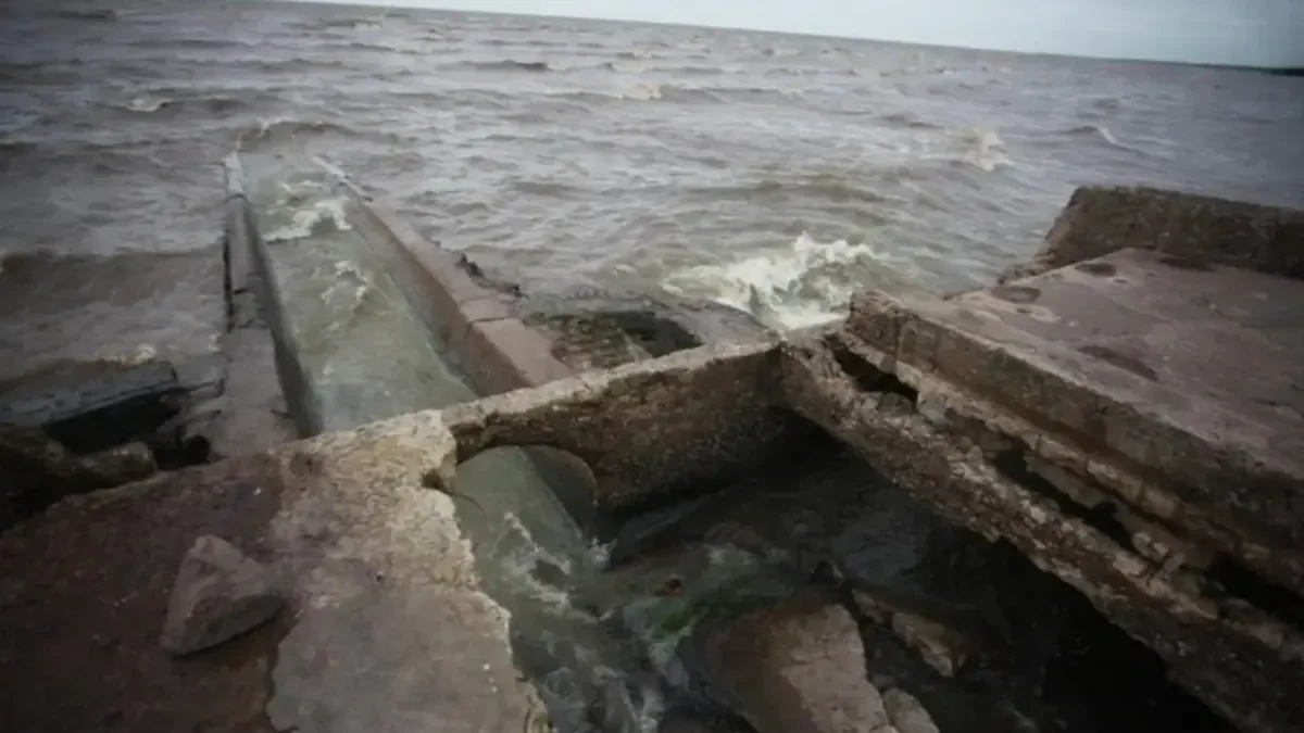 La Justicia de La Plata embarga fondos provinciales: impacto en servicios públicos.