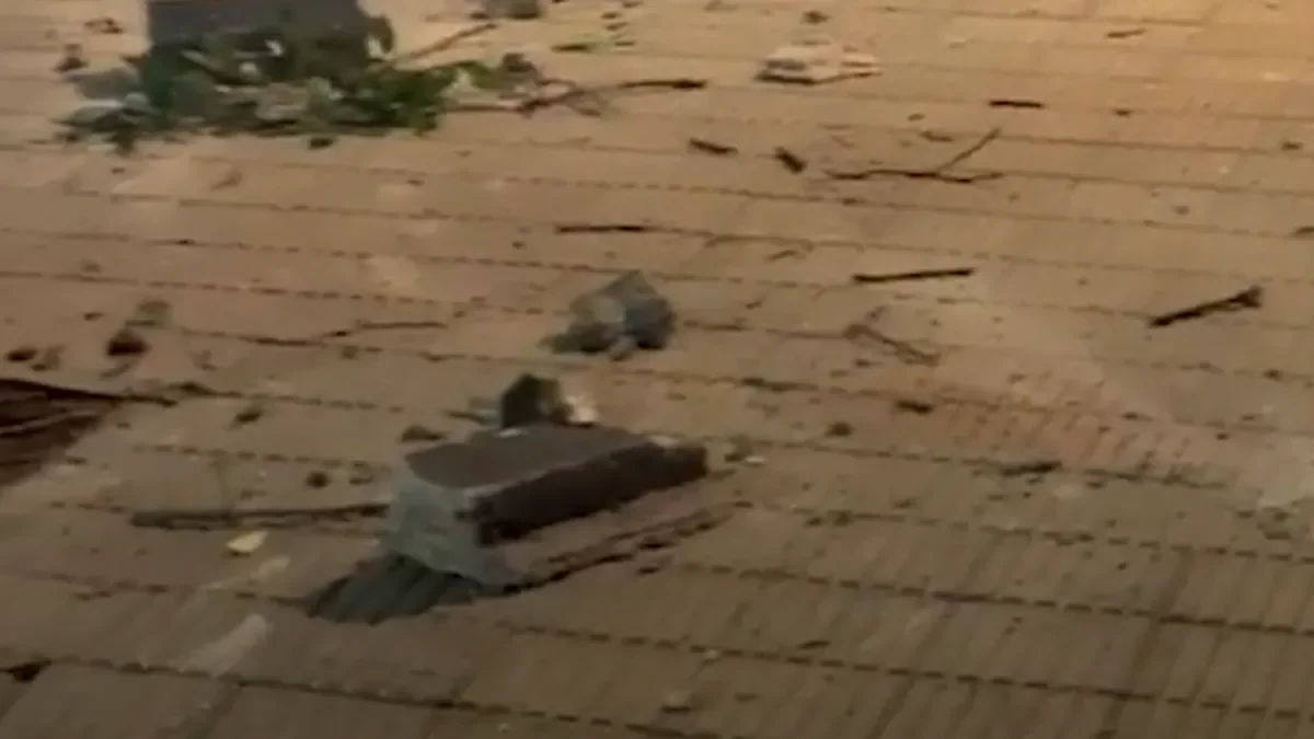 La Municipalidad enfrenta críticas mientras La Plata sufre problemas estructurales urgentes.