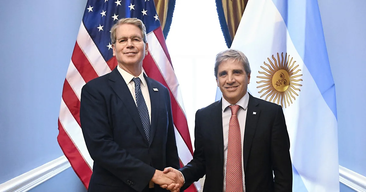 La pesada carga de la deuda: Argentina debe abonar USD 57.000 millones en 18 meses.