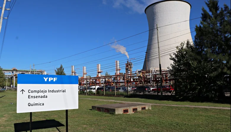 La Plata, Berisso y Ensenada: vecinos preocupados por el aumento de emisiones de gases contaminantes