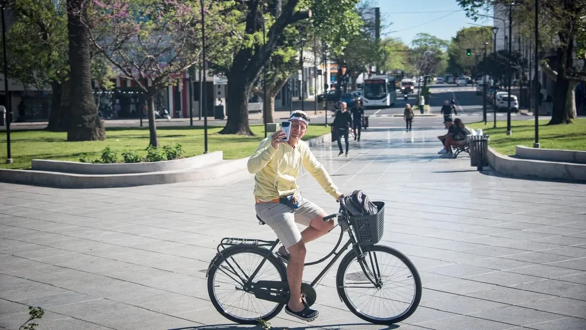 La Plata disfruta de un jueves fresco ideal para paseos al aire libre