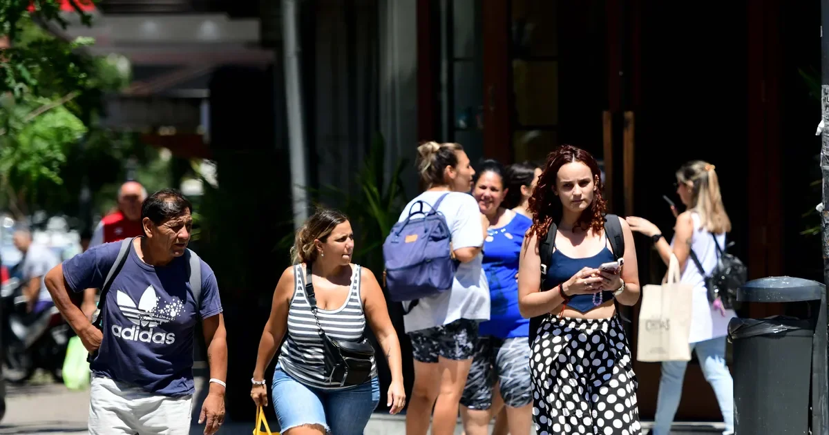 La Plata disfruta de un sábado templado antes de un domingo sofocante