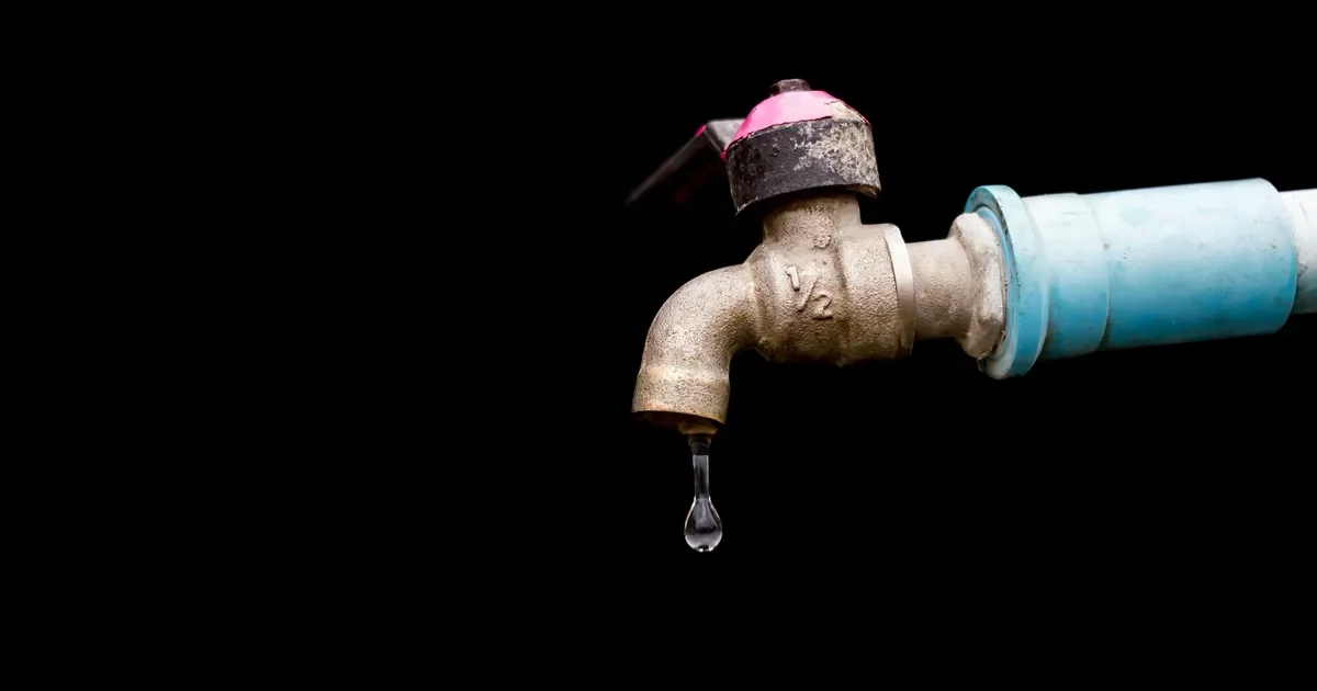 La Plata en crisis: concejales libertarios exigen respuestas por falta de agua en dos barrios durante el calor extremo