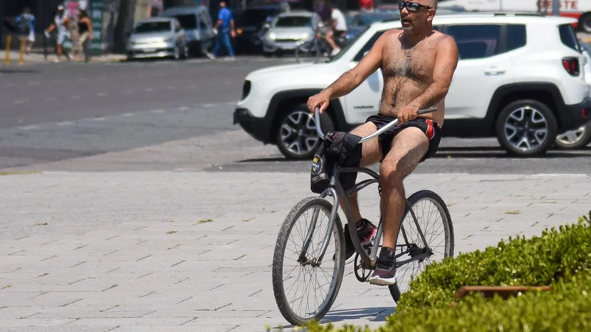 La Plata enfrenta olas de calor intensas: vecinos preocupados por el "muro atmosférico