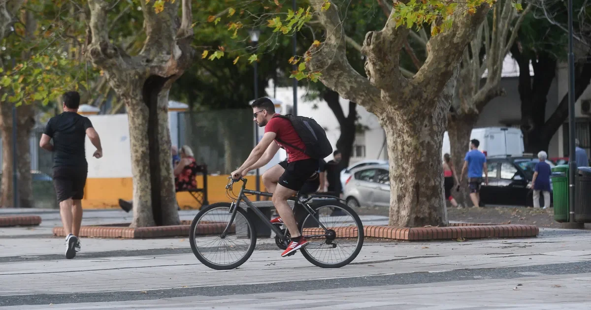 La Plata enfrenta sequía prolongada: impacto del bloqueo atmosférico en la región.