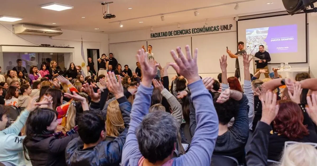 La Plata impulsa capacitaciones gratuitas que benefician a miles en todo el país