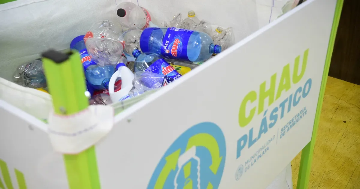 La Plata impulsa la recolección de plásticos en casa con beneficios para vecinos recicladores