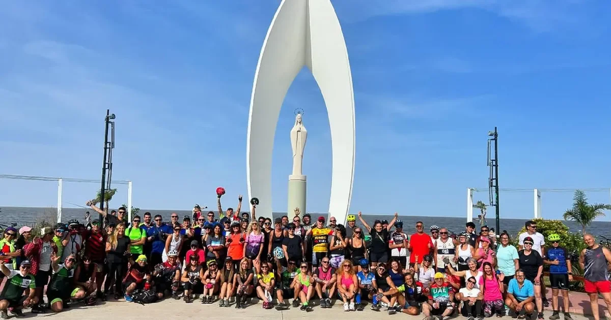 La Plata Pedalea: el auge del cicloturismo transforma calles y rutas locales