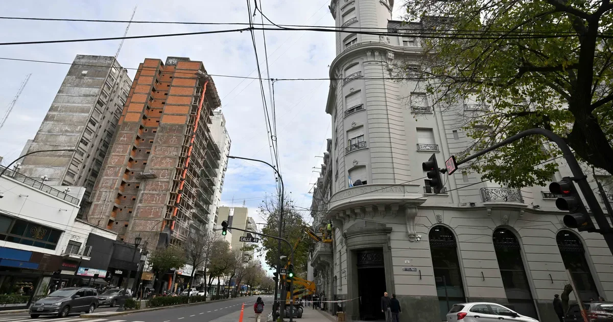La Plata podría ver una reestructuración administrativa que afectaría a los empleados municipales