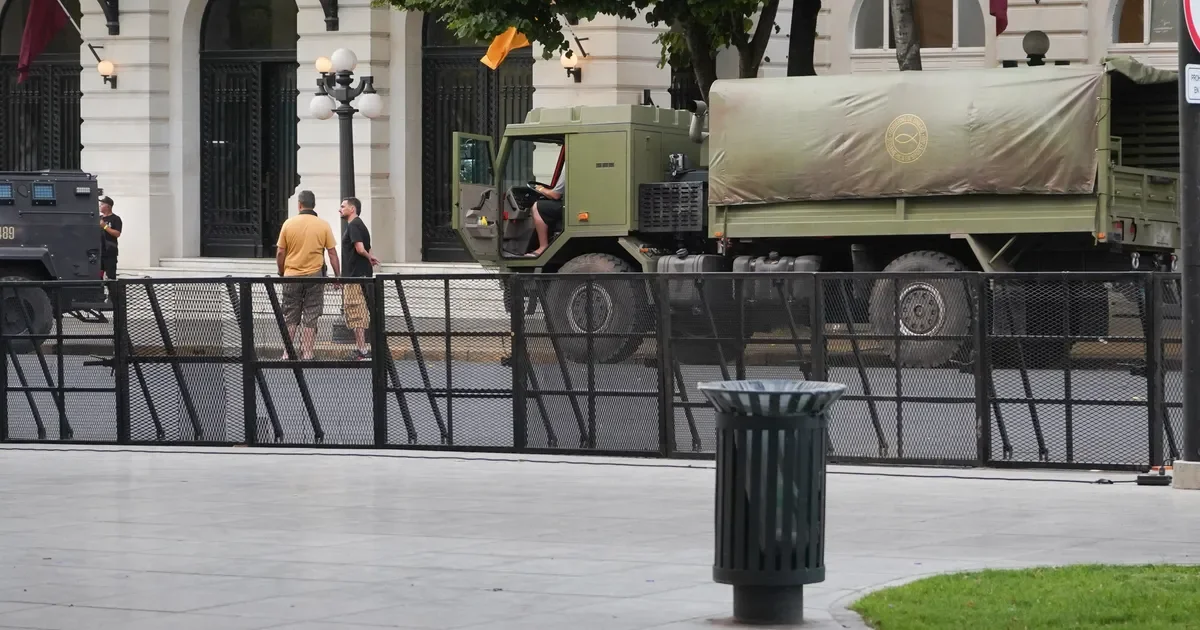 La Plata se prepara para cortes de tránsito por la filmación de una serie de Netflix