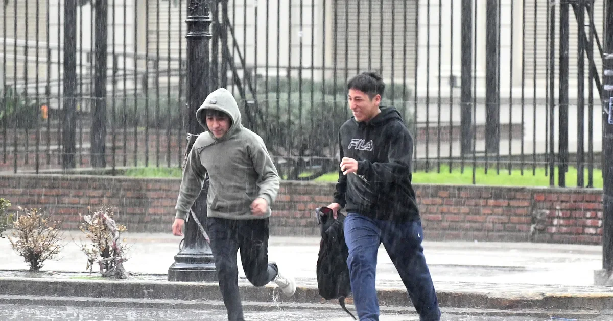 La Plata se prepara para tormentas intensas: vecinos alertan sobre riesgos de granizo