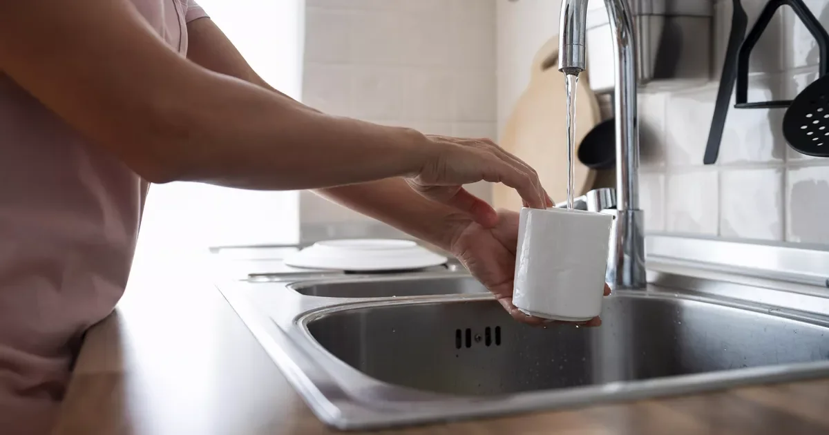 La Plata se prepara para un posible aumento en las tarifas de agua: ABSA escucha reclamos de usuarios