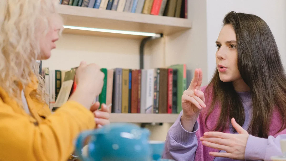 La Plata se prepara para una capacitación en lengua de señas dirigida a la comunidad