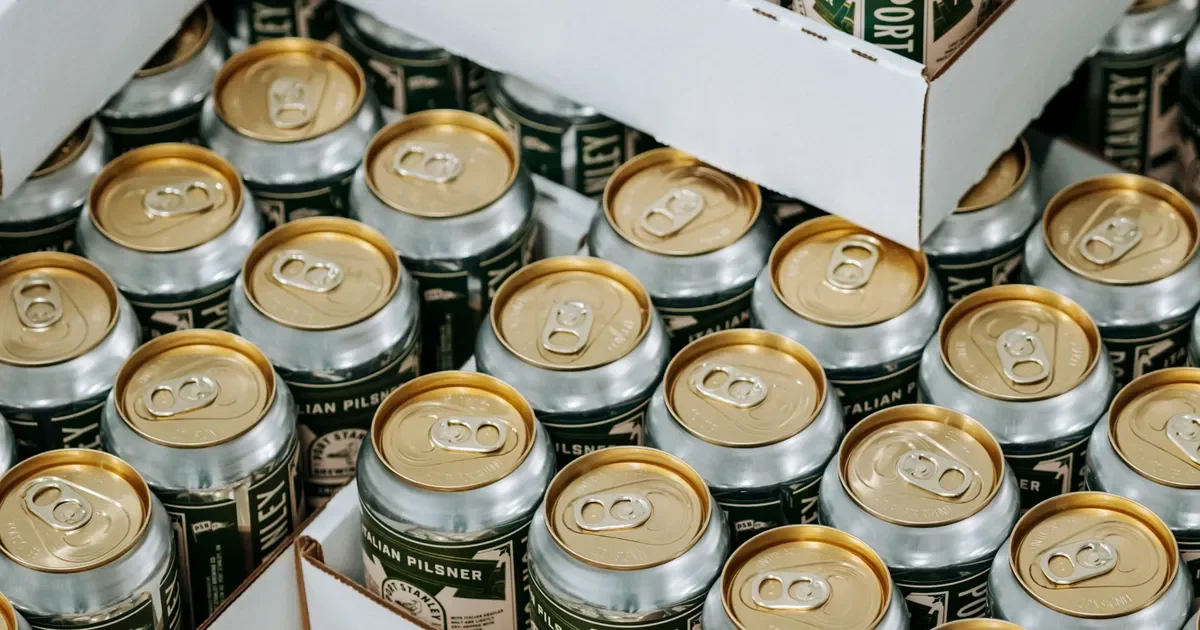 La Plata se queda sin pan: clausuran panadería por venta de cerveza vencida