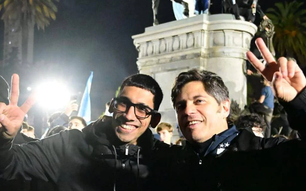 La política de La Plata se une en celebración mientras la resistencia argentina crece