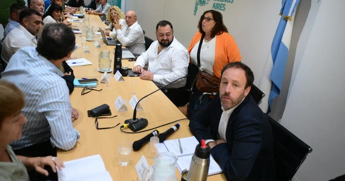 La Provincia enfrenta reclamos económicos de docentes y estatales en paritarias de esta semana