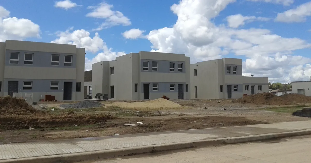 La Provincia finaliza viviendas en Ensenada con recursos propios tras falta de fondos nacionales