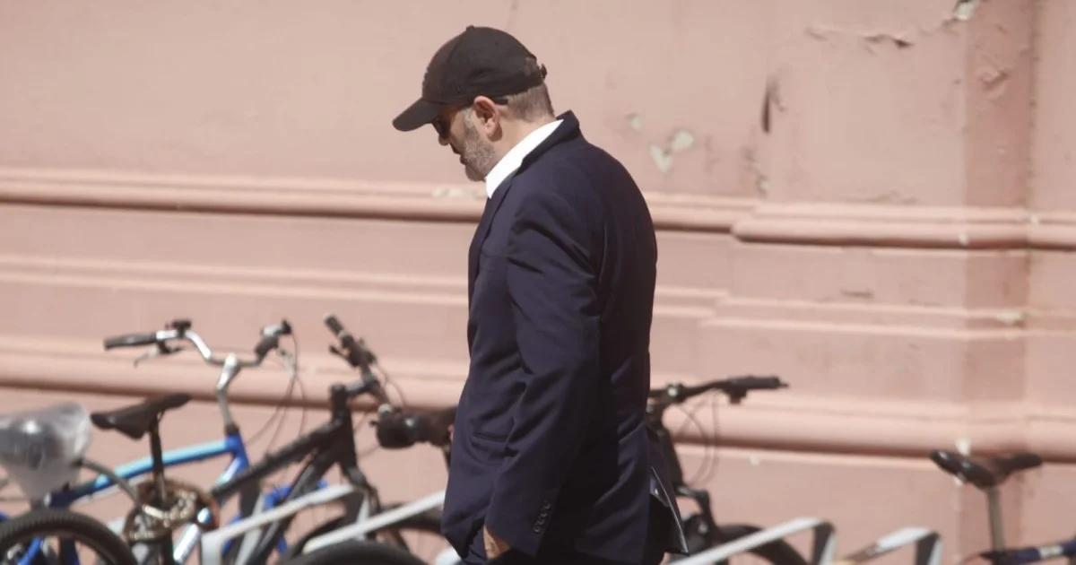 La reforma laboral en peligro: Sturzenegger genera malestar en la Rosada por recortes a licencias