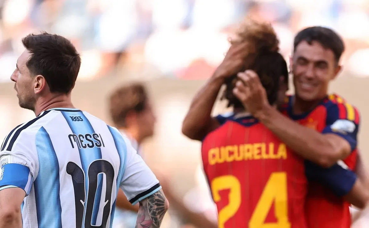 La Roja conquista corazones: el impacto del triunfo español en Ensenada