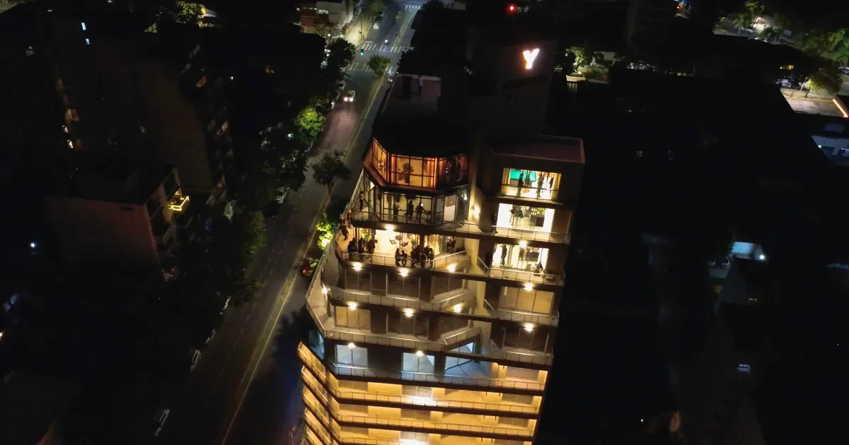 La Torre Kent ya recibe a sus primeros residentes en La Plata, transformando el barrio.