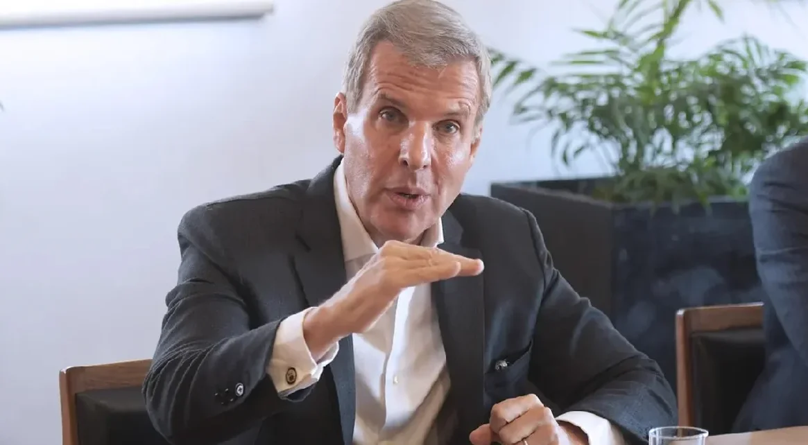 La "uberización" del empleo preocupa a trabajadores en Ensenada y La Plata