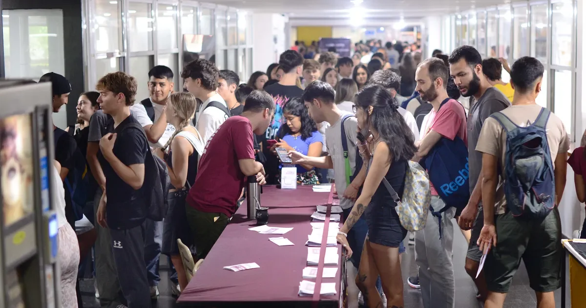 La UNLP abre sus puertas a 38.000 nuevos estudiantes que comenzarán este mes sus carreras en La Plata
