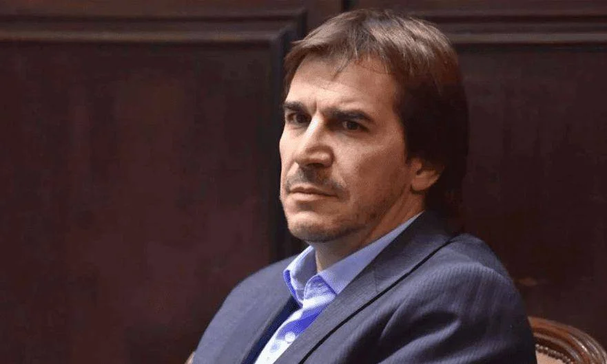 Los clubes de fútbol de La Plata y Ensenada buscan optimizar sus recursos económicos.