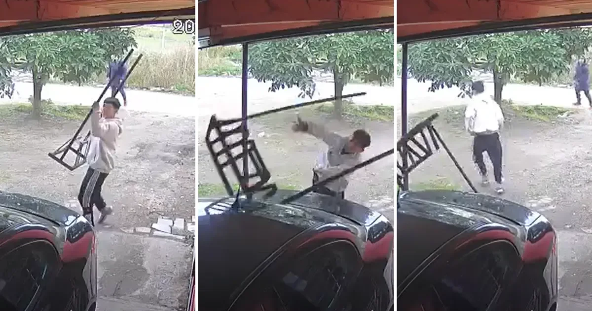 Los Hornos: un violento ataque destruye auto de vecino con un bicicletero de hierro