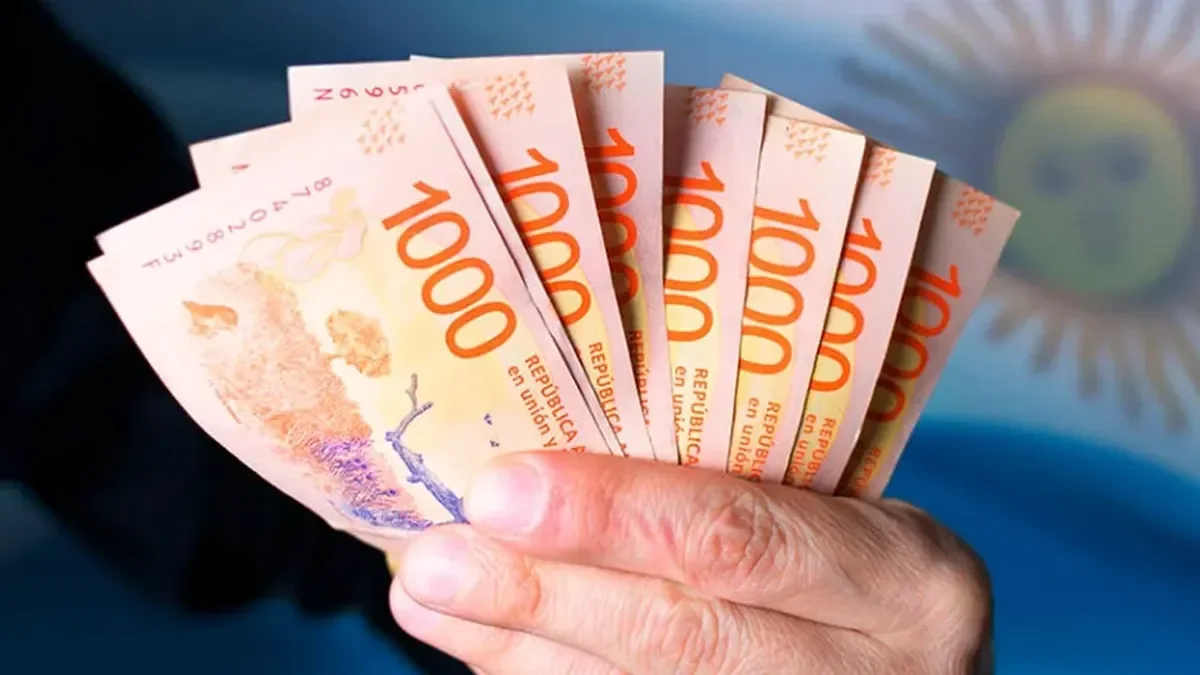 Los trabajadores argentinos reciben menos de la mitad de la producción económica del país