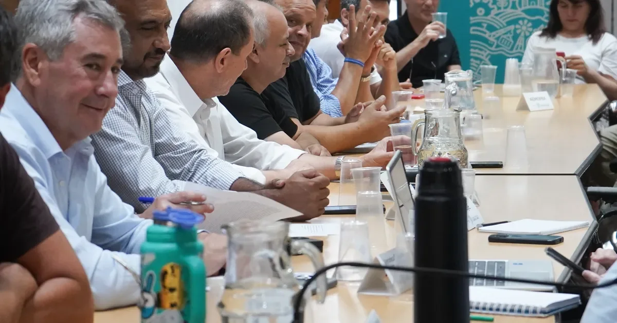 Los trabajadores estatales de La Plata evalúan la nueva propuesta salarial del gobierno provincial.