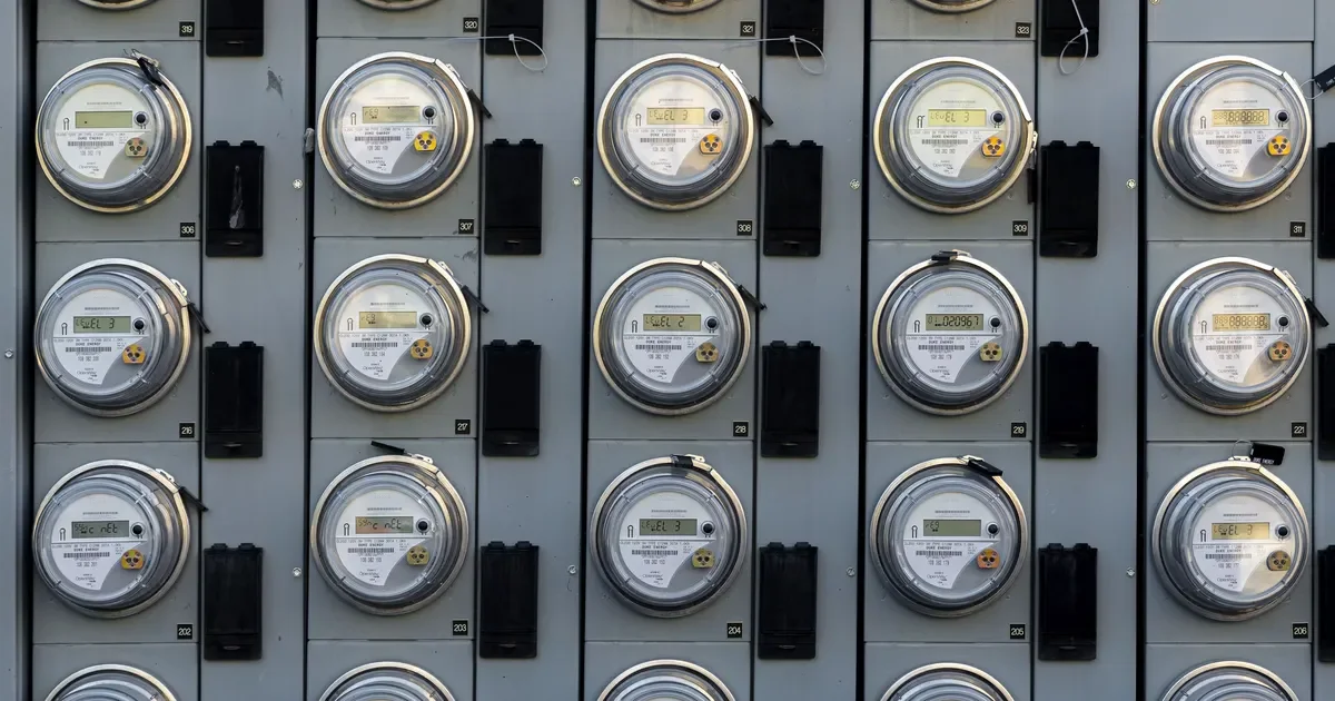Los vecinos de Ensenada enfrentan otro golpe: se avecinan aumentos en la luz desde septiembre