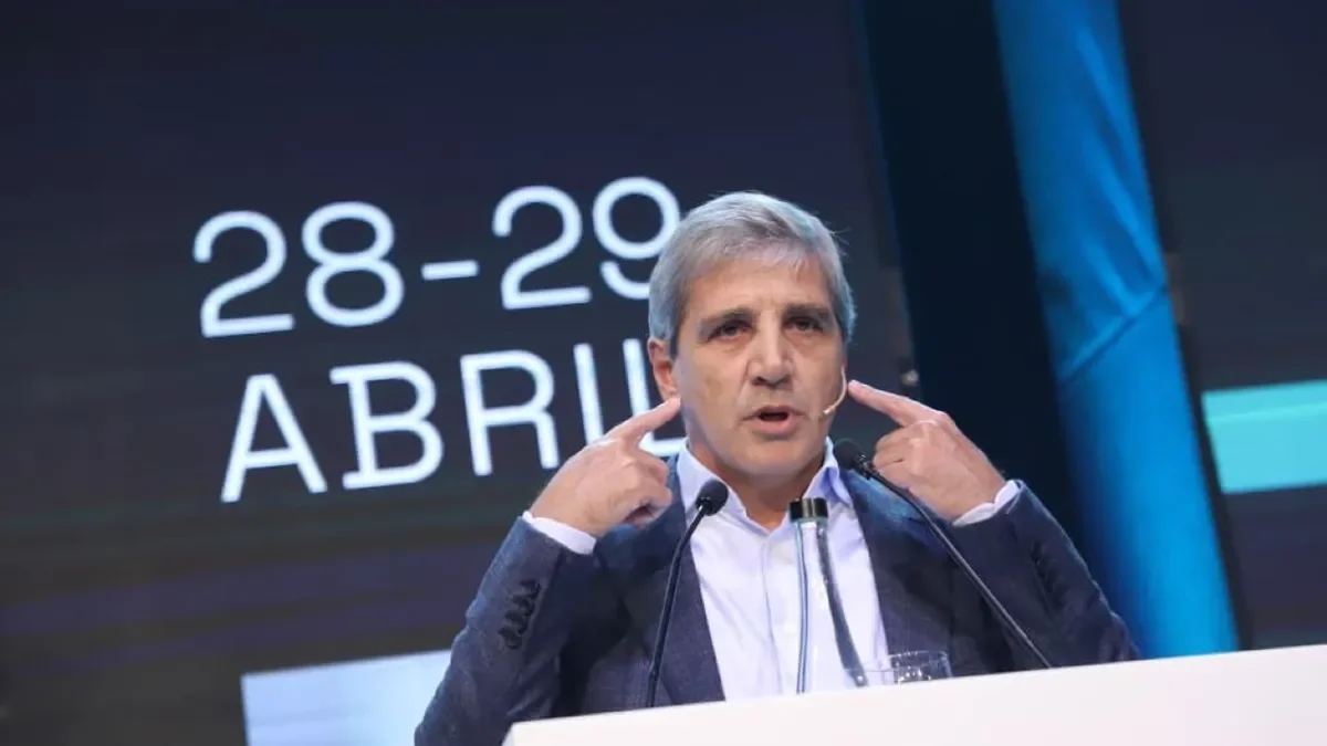 Luis Caputo asegura que la recuperación económica comenzará a impactar en La Plata y Berisso