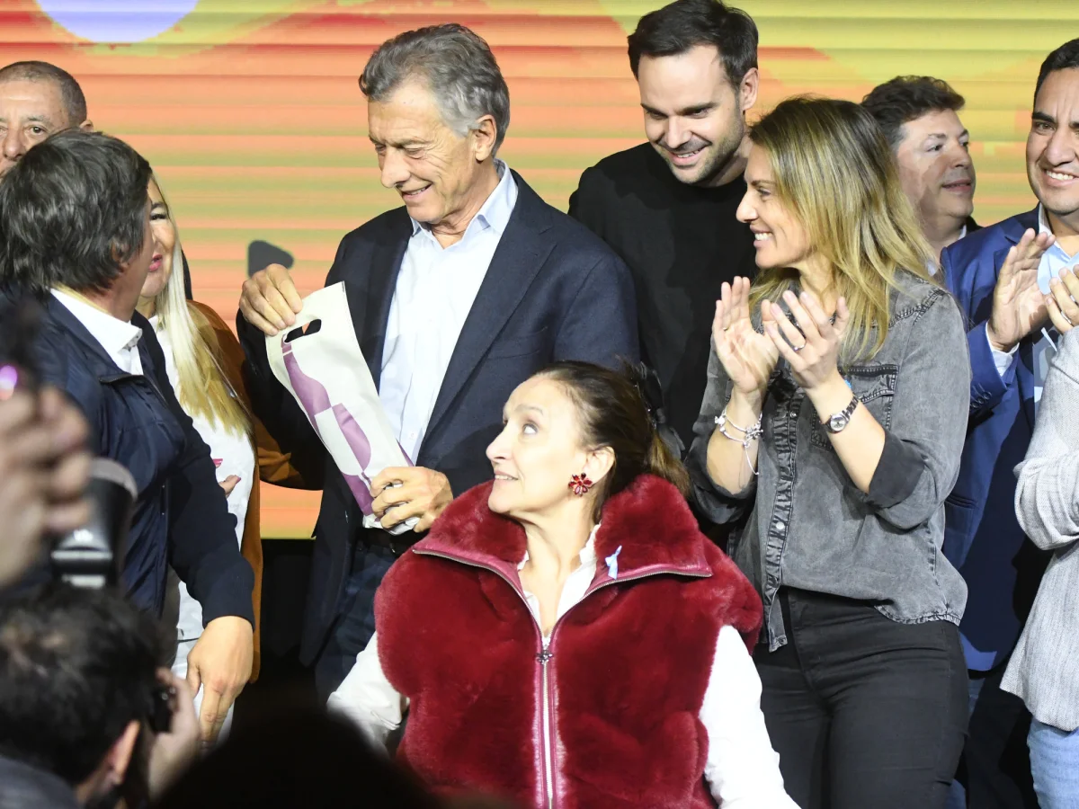 Macri advierte sobre amenazas internas que comprometen la estabilidad del país