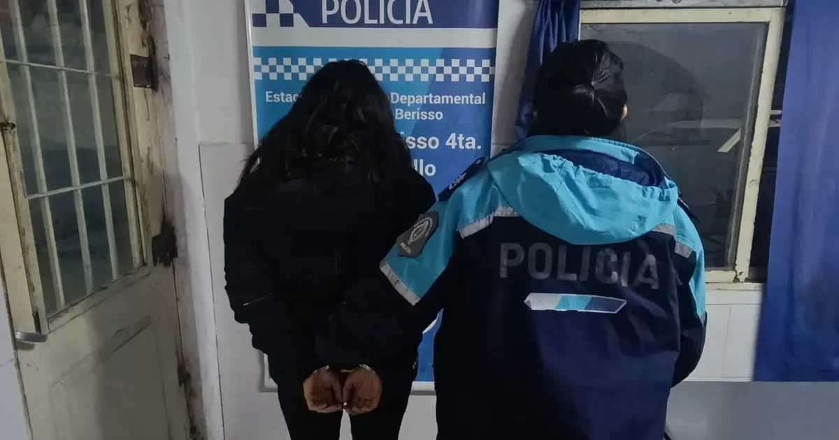 Madre arrestada en Berisso por agredir a sus hijas menores, conmoción en la comunidad