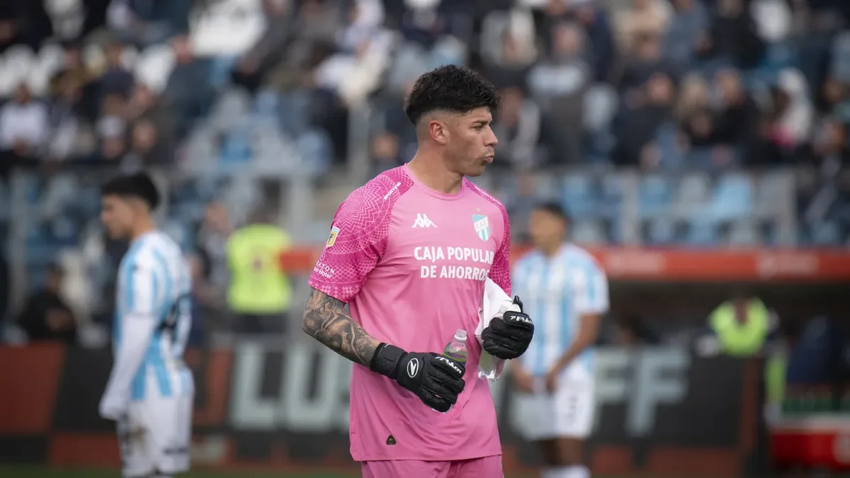 Matías Mansilla deja Ensenada: un nuevo desafío en Santa Fe para el futbolista