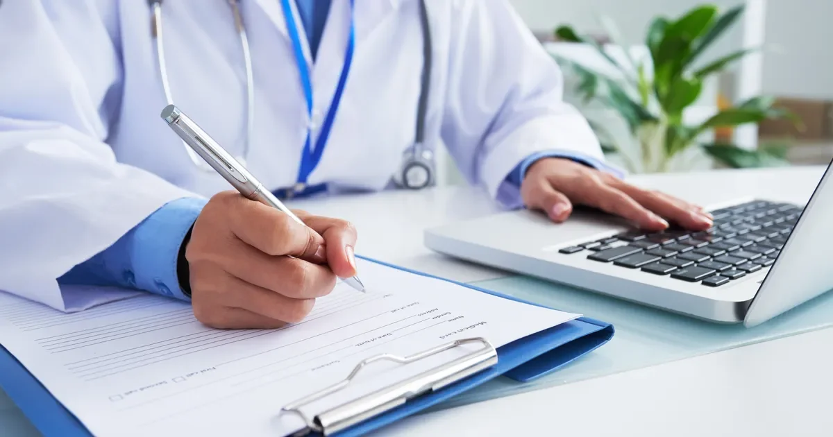 Médicos bonaerenses recibirán aumento salarial en febrero: detalles del nuevo acuerdo