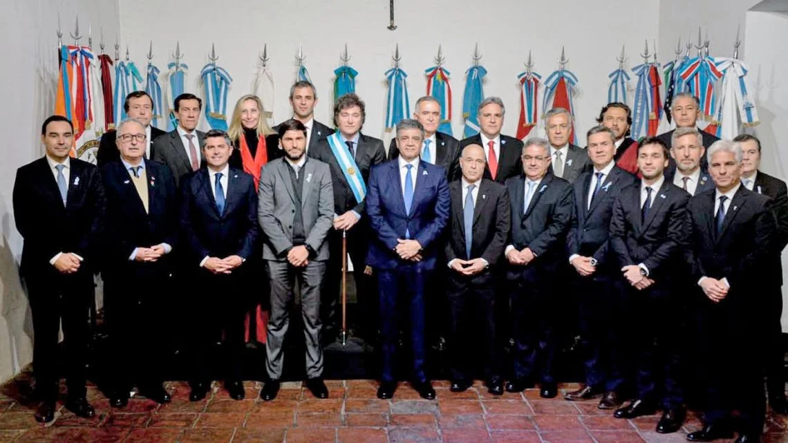 Milei busca apoyo de gobernadores para fortalecer su reelección en Buenos Aires