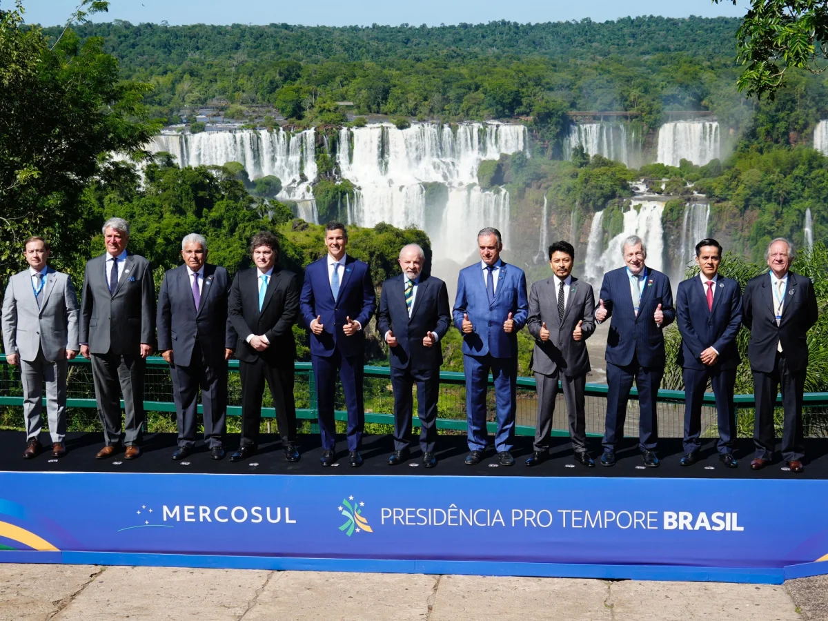 Milei busca fortalecer lazos comerciales en Paraguay con el acuerdo Mercosur-UE