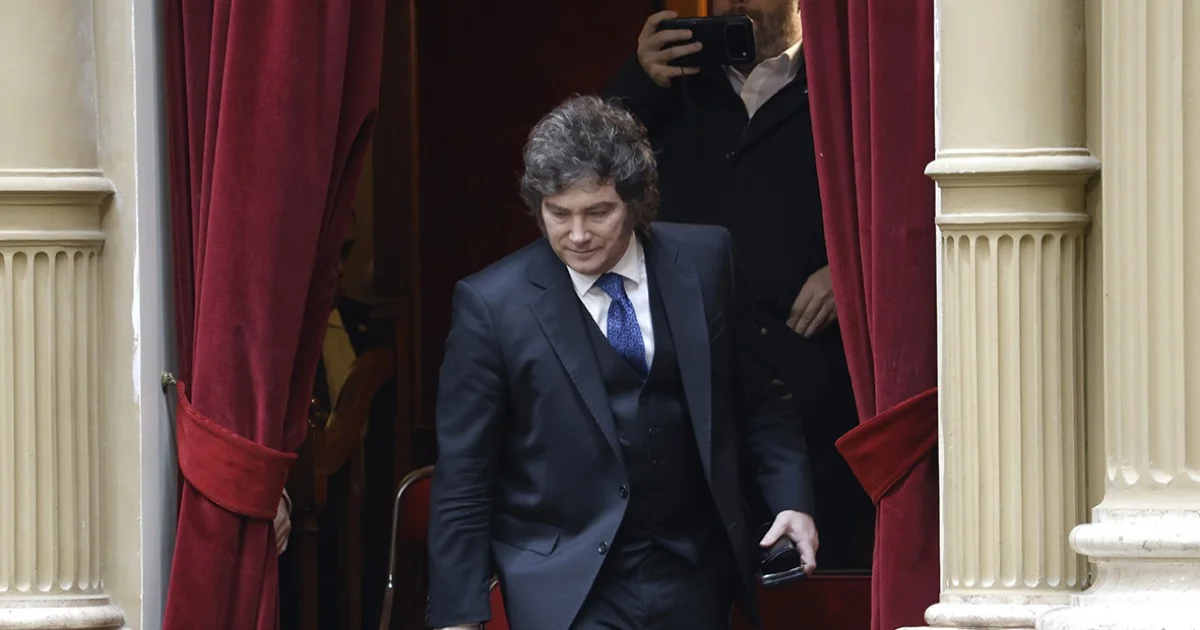 Milei reafirma su apoyo a Adorni y lanza advertencias al Senado sobre posibles destituciones